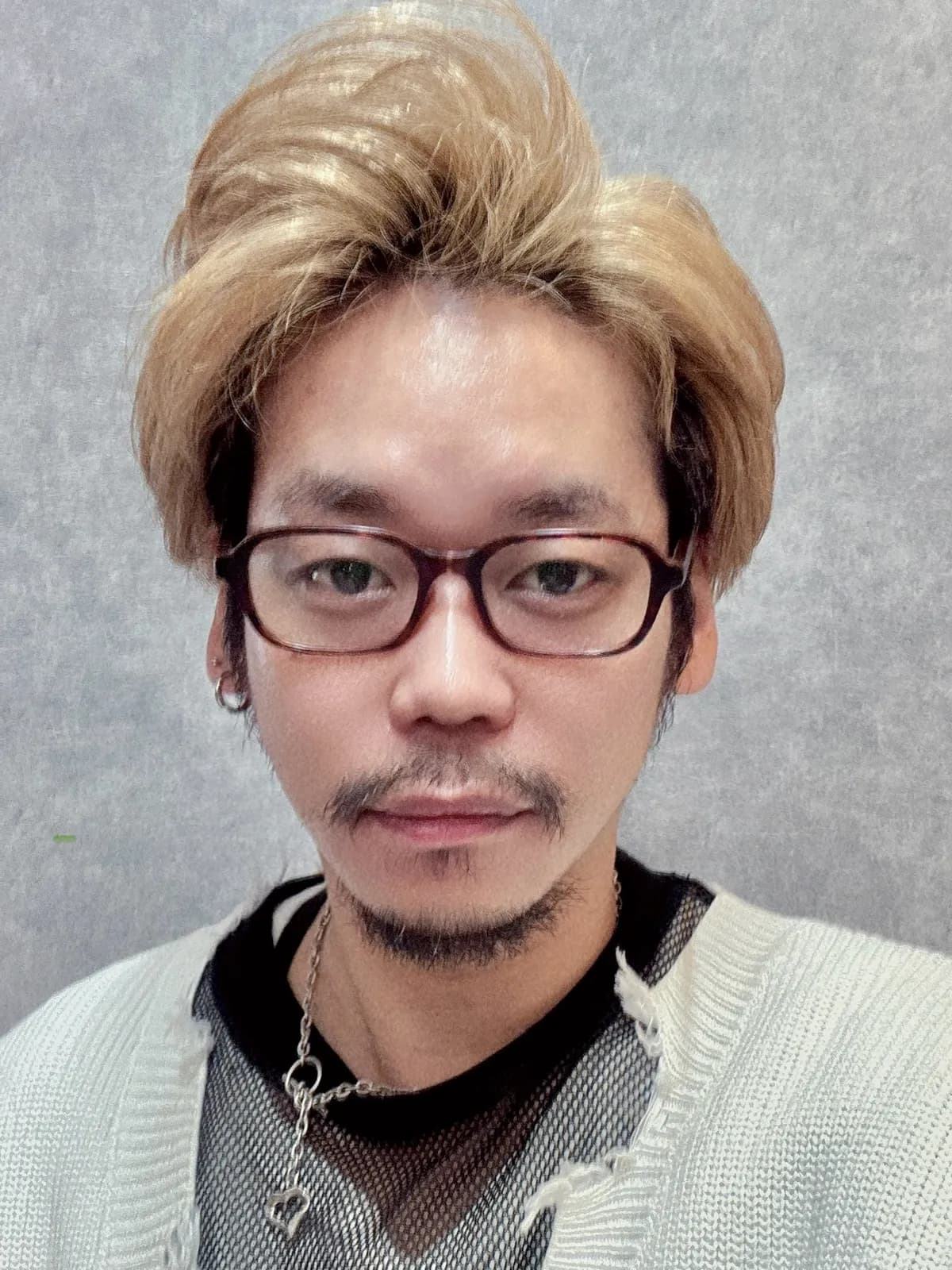 OWNER / STYLIST NISSY